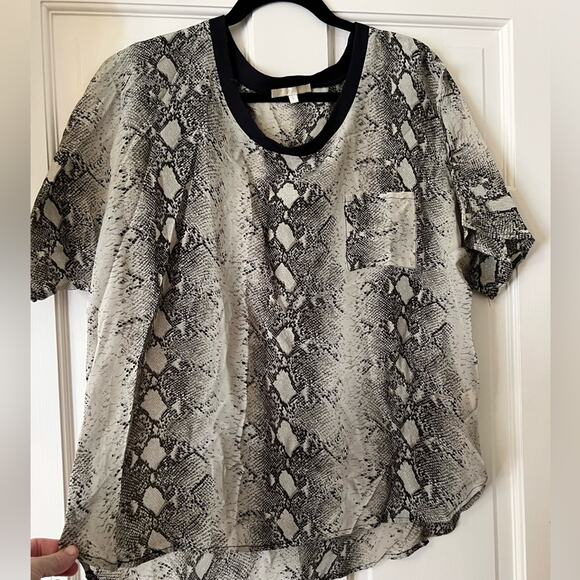 Gold Hawk snakeskin blouse - Picture 3 of 6